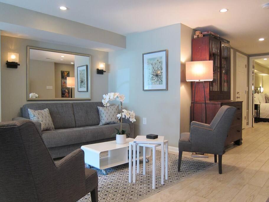 Stylish Renovated Flat, Central, Walk To Dc Sights ワシントン エクステリア 写真
